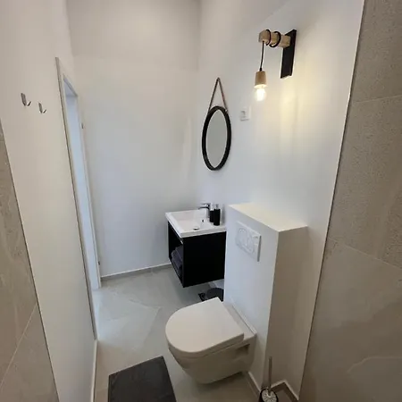 Check In Apartmán *